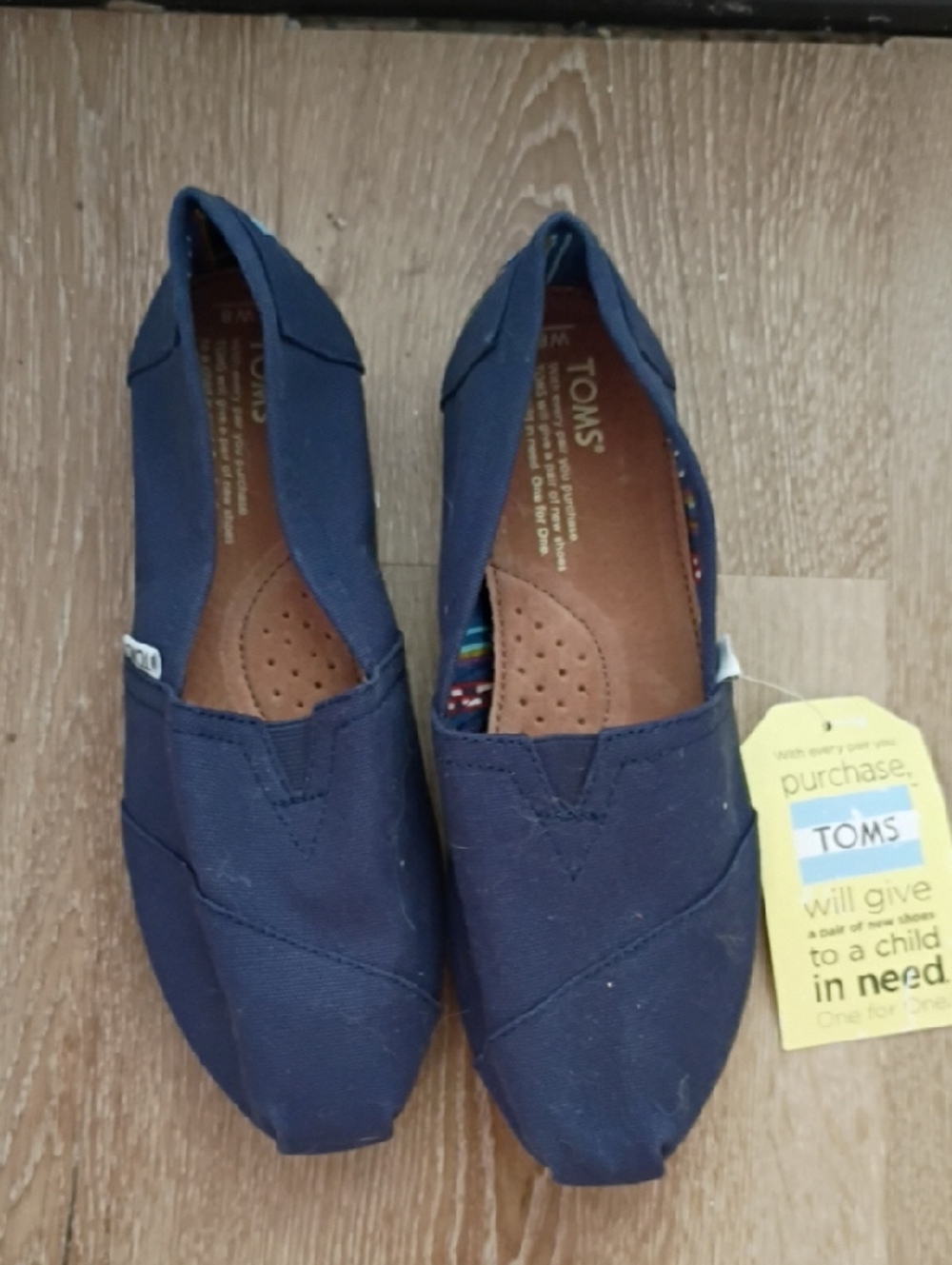 NWT Toms Navy Canvas Slip On, SZ 8
